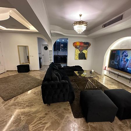 Modern 1-Bedroom Apartment In Zamalek Visits Allowed Kairo Eksteriør bilde