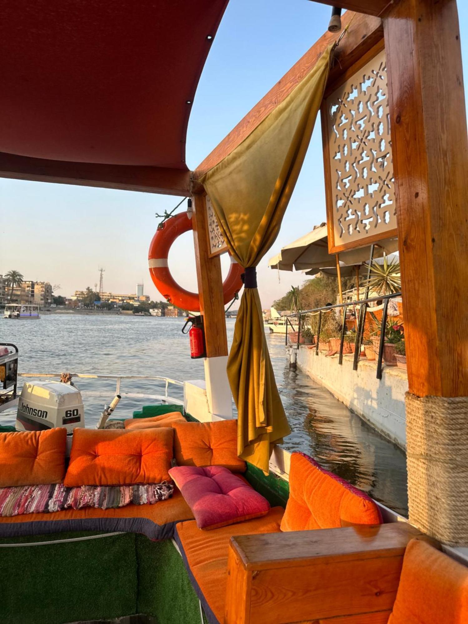 Modern 1-Bedroom Apartment In Zamalek Visits Allowed Kairo Eksteriør bilde